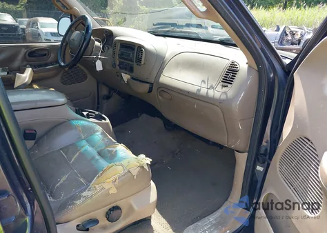 2001 Ford F-150 King Ranch Edition/Lariat/Xlt from USA, damaged, VIN 1FTRW08L71KC63676